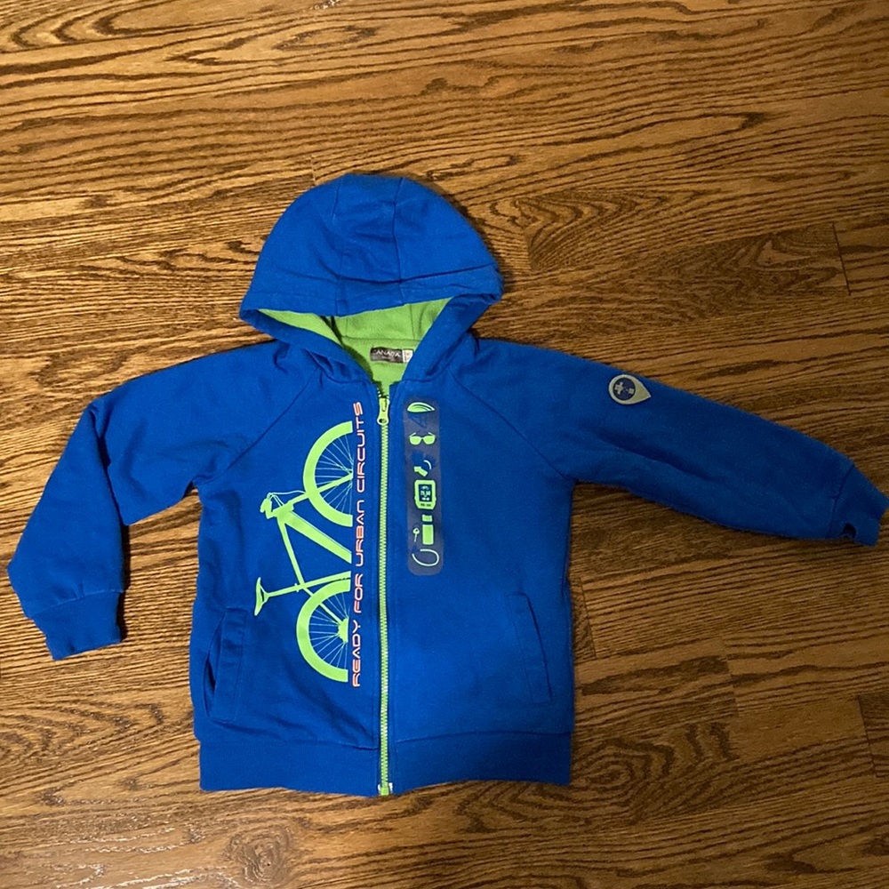 Canada House zip up hoodie